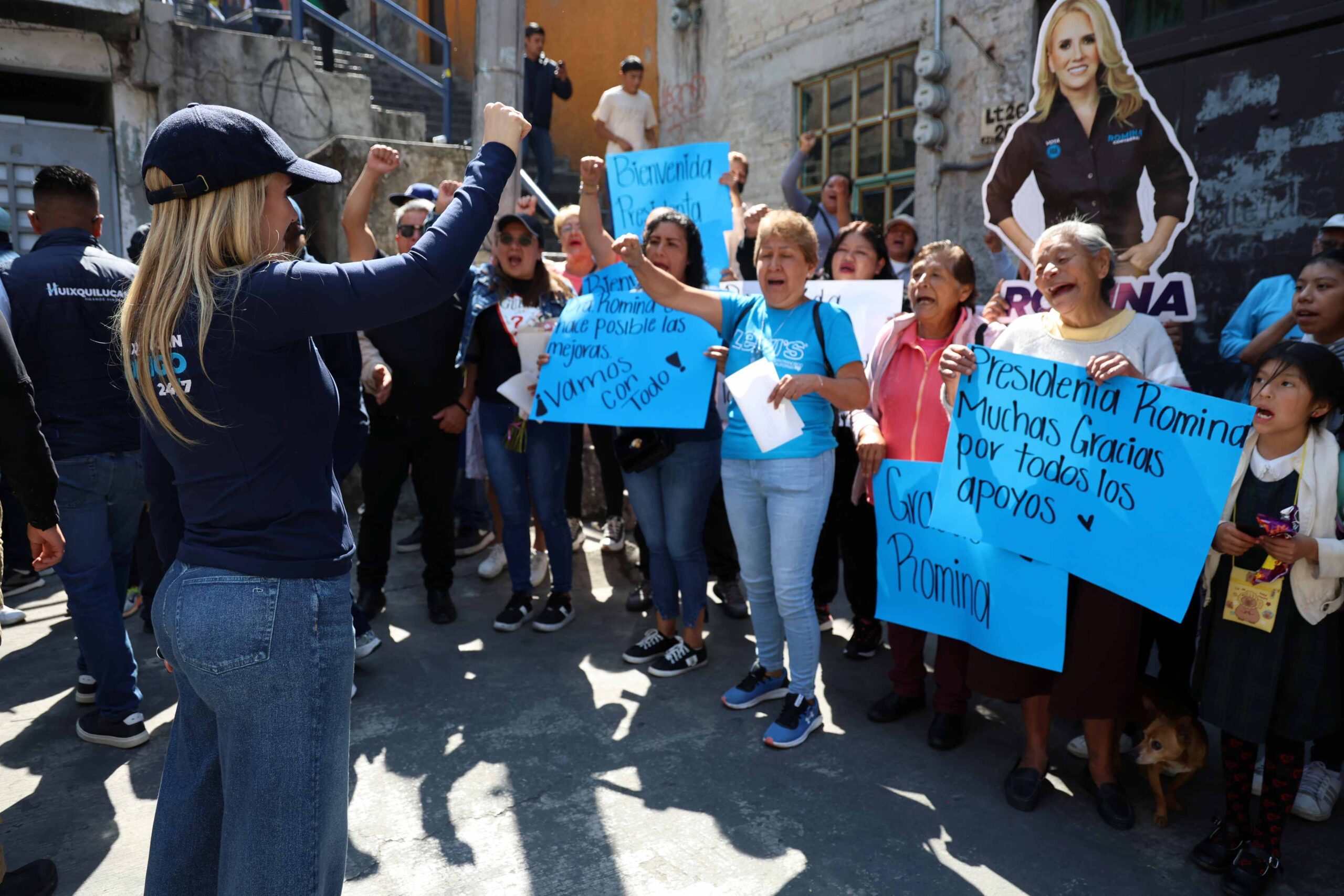 MEJORA HUIXQUILUCAN CALLES Y ESPACIOS DEPORTIVOS EN MONTÓN CUARTELES Y PIRULES