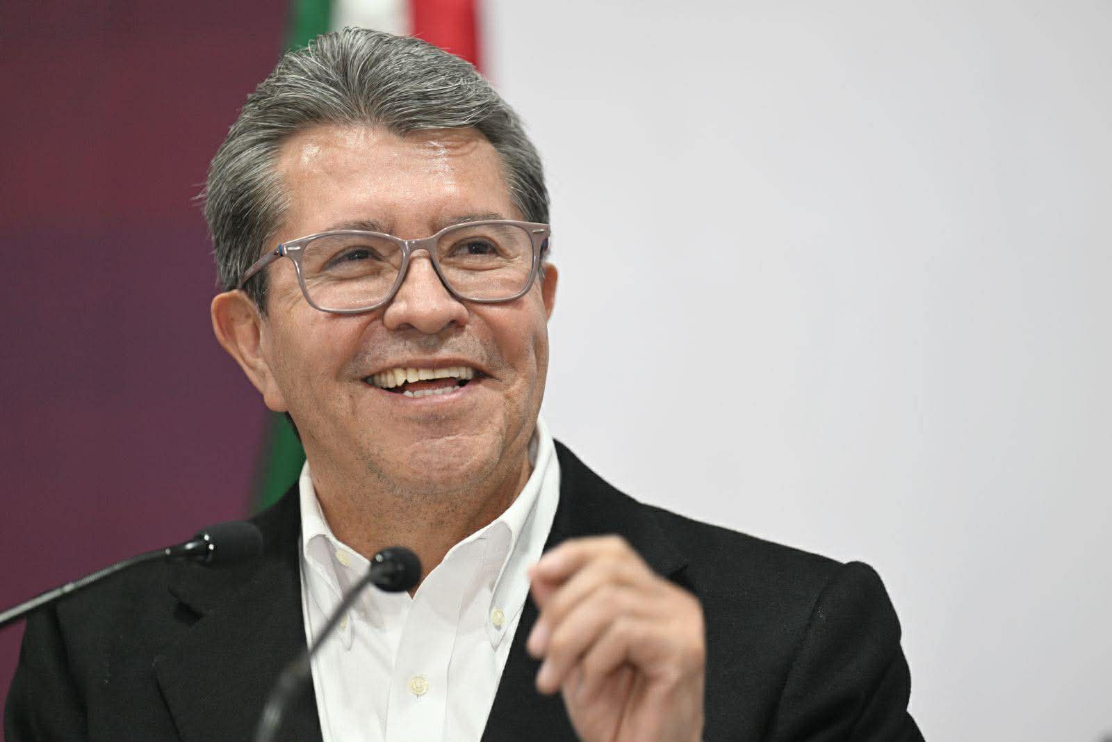 ANUNCIA RICARDO MONREAL QUE POR ACUERDO UNÁMINE MORENA RESPALDARÁ REFORMA ELECTORAL QUE ENVIARÁ LA PRESIDENTA