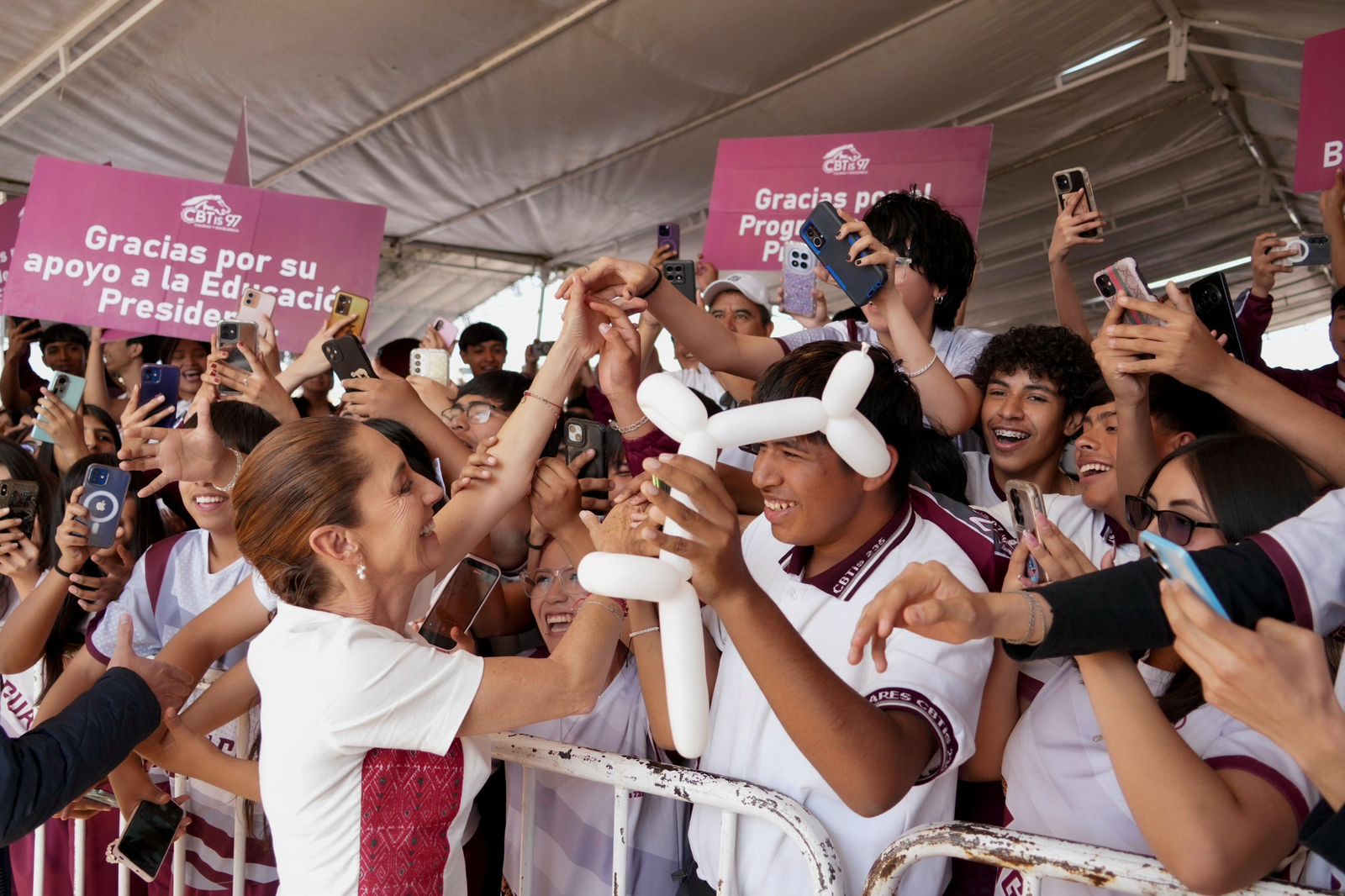 DA CLAUDIA SHEINBAUM BANDERAZO DE INICIO DE OBRA DEL HOSPITAL REGIONAL DE ESPECIALIDADES DE SALTILLO