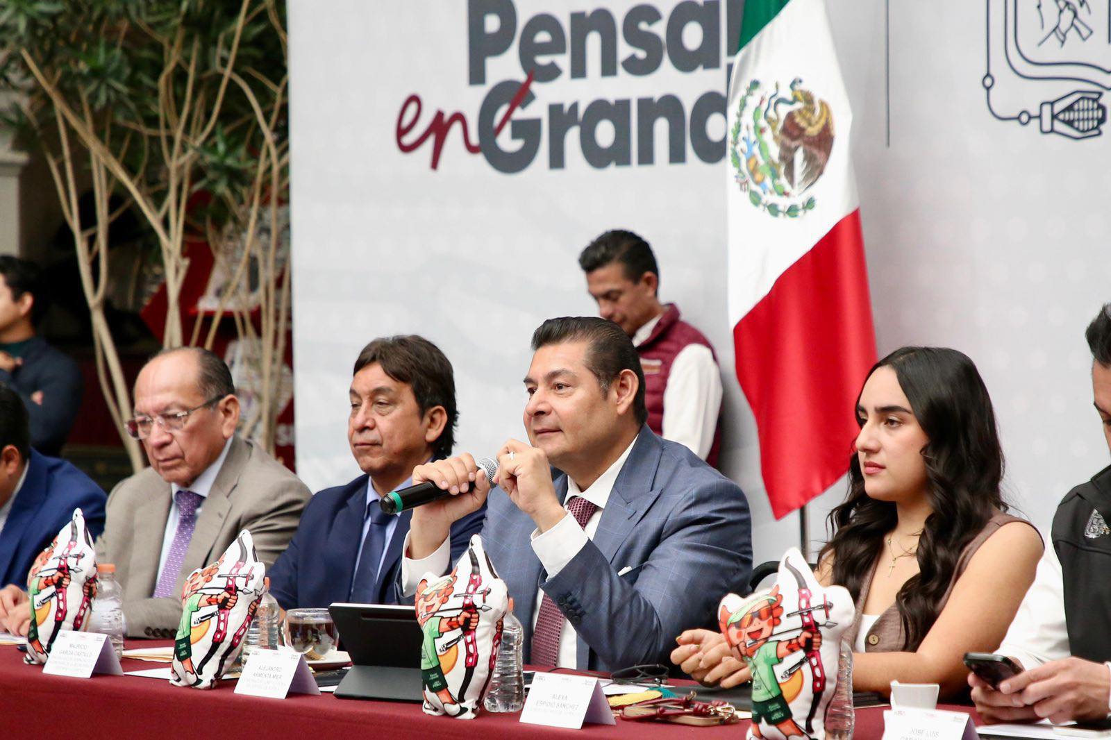 CONCRETA GOBIERNO DE PUEBLA TRASLADO SEGURO DE MEXICANOS EN JERUSALÉN