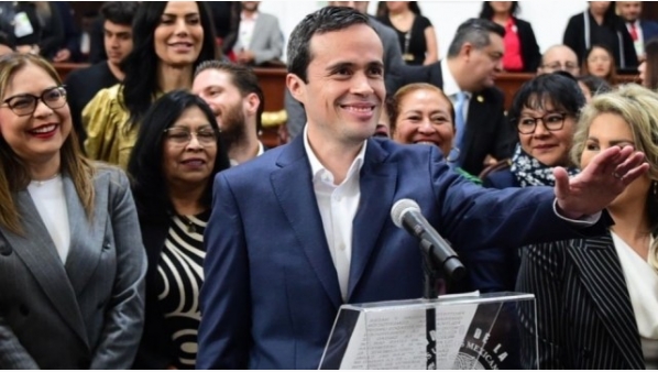 JORGE ARMANDO ROCHA, DIRECTOR DEL CANAL DEL CONGRESO, CALUMNIA A PERIODISTAS