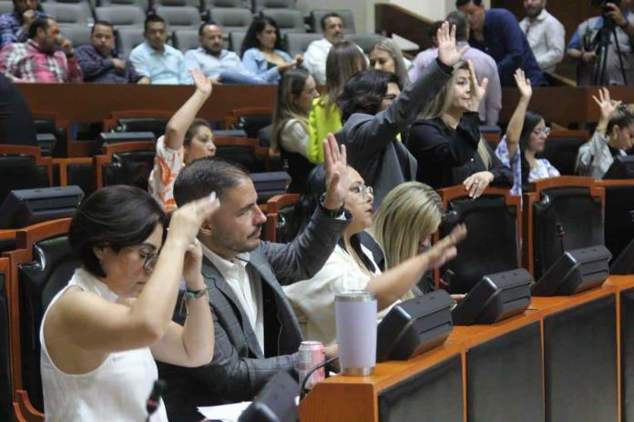 ¡TENEMOS NUEVO RÉCORD EN LEGISLACIÓN AL VAPOR!