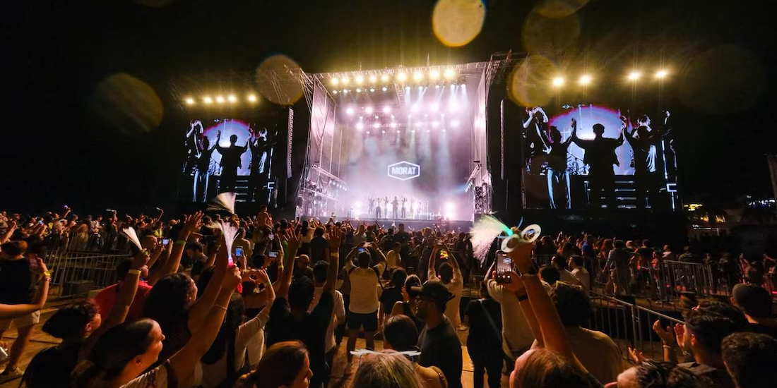 MÁS DE 20 MIL ESPECTADORES DISFRUTARON DEL CONCIERTO DE MORAT EN LA LAGUNA DE NICHUPTÉ