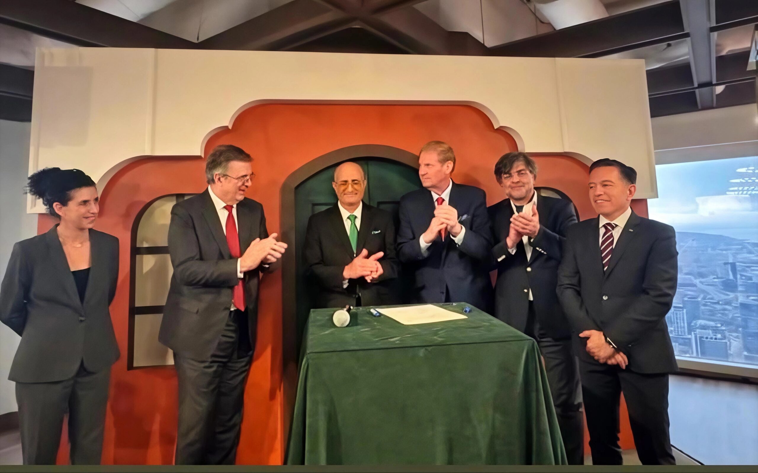 CONCRETA HIDALGO ALIANZA ESTRATÉGICA CON SICC DE CANADÁ PARA DETONAR POLO INDUSTRIAL EN ZAPOTLÁN