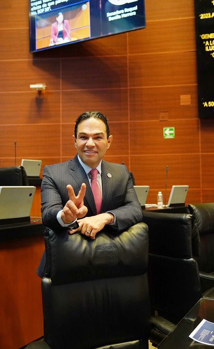 PRESENTA ENRIQUE VARGAS REFORMAS PARA QUE ESCUELAS CUENTEN CON PROTOCOLOS DE ATENCIÓN INMEDIATA ANTE EL BULLYING