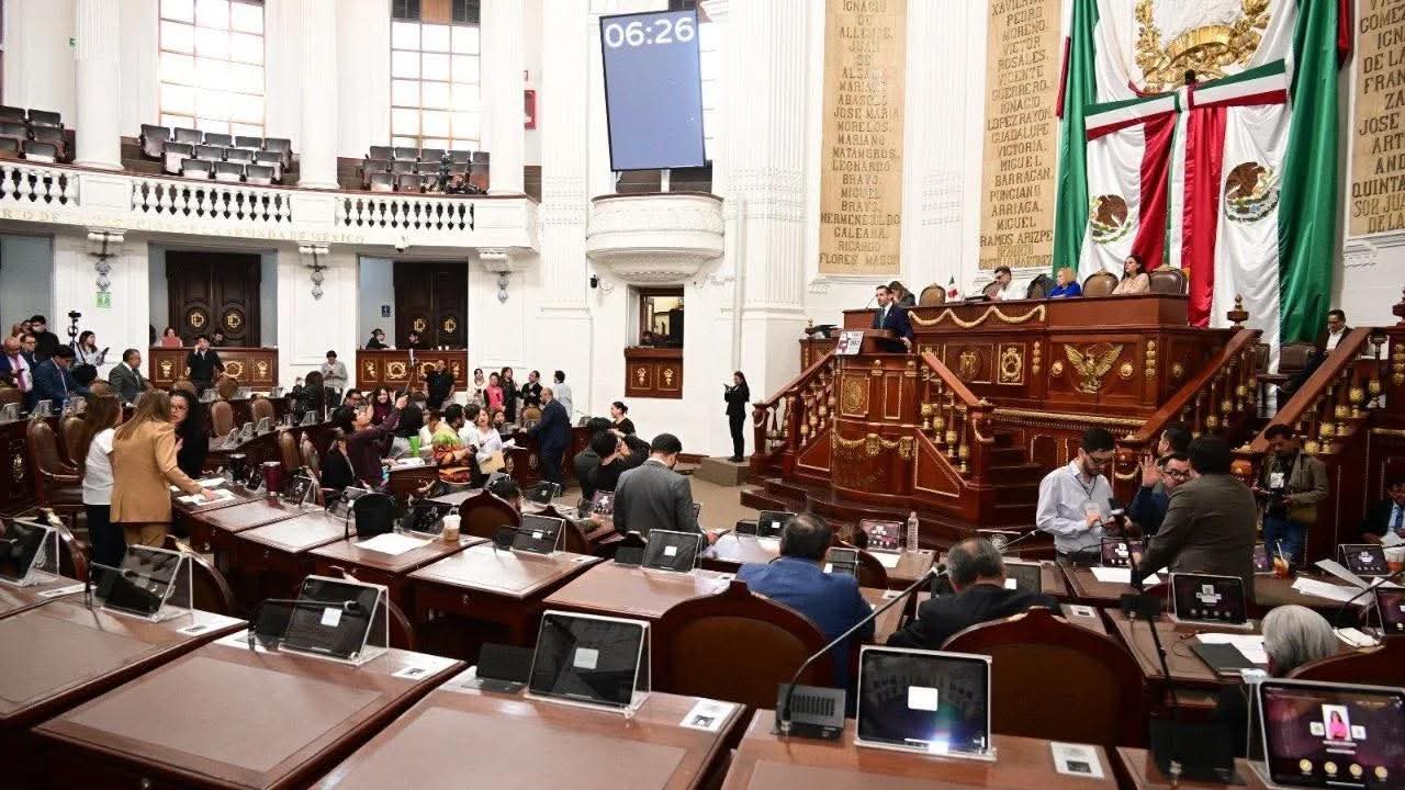 MORENA, RUMBO AL PATÍBULO INTERNACIONAL