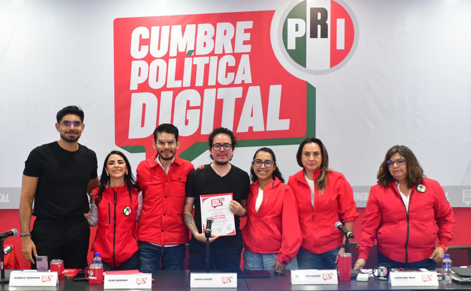 LA GRAN ENCRUCIJADA DEL PRI