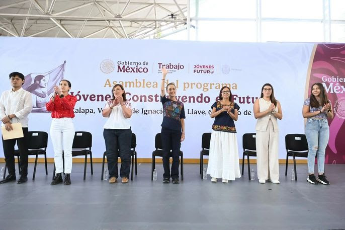 “EL OBJETIVO DE JÓVENES CONSTRUYENDO EL FUTURO ES OTORGAR UN AÑO DE EXPERIENCIA Y EL DERECHO AL EMPLEO DIGNO”: CLAUDIA SHEINBAUM