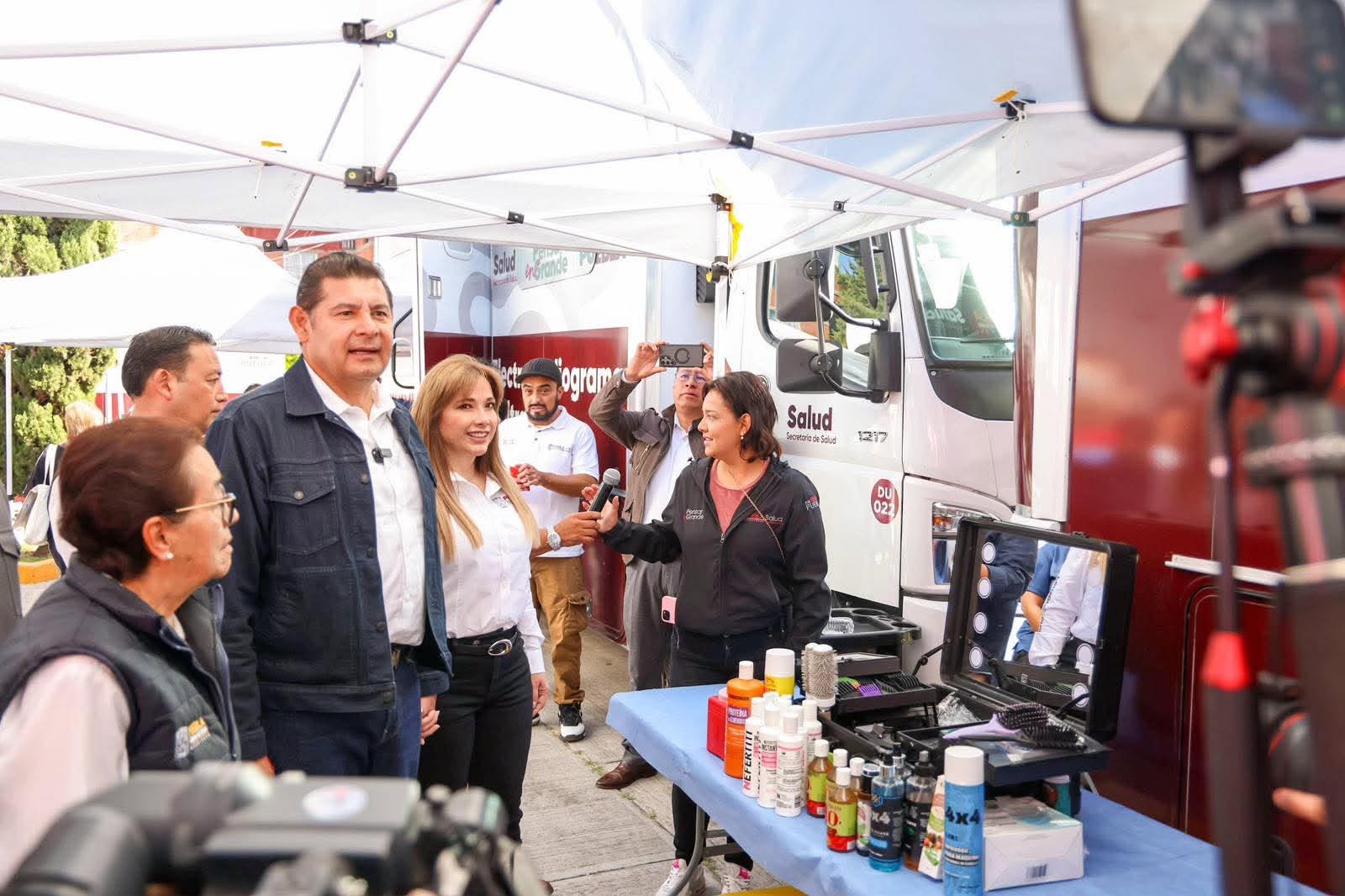 CON AMOR, GOBIERNO DE PUEBLA LLEVA SALUD, APOYOS Y BIENESTAR A LAS FAMILIAS