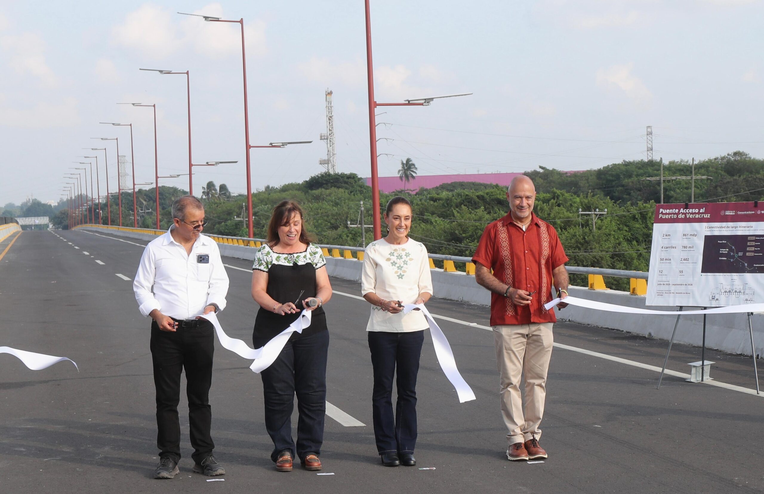 INAUGURA CLAUDIA SHEINBAUM PUENTE ACCESO AL PUERTO DE VERACRUZ; ES UNO DE LOS 400 PUENTES QUE SE CONSTRUIRÁN EN EL SEXENIO