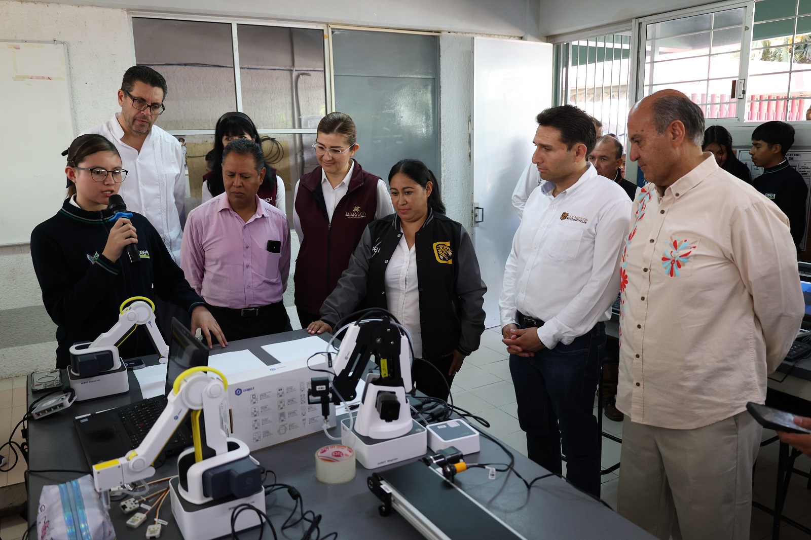 MÁS CIENCIA Y TECNOLOGÍA EN LAS AULAS: AMPLÍA SU RED DE LABORATORIOS STEM
