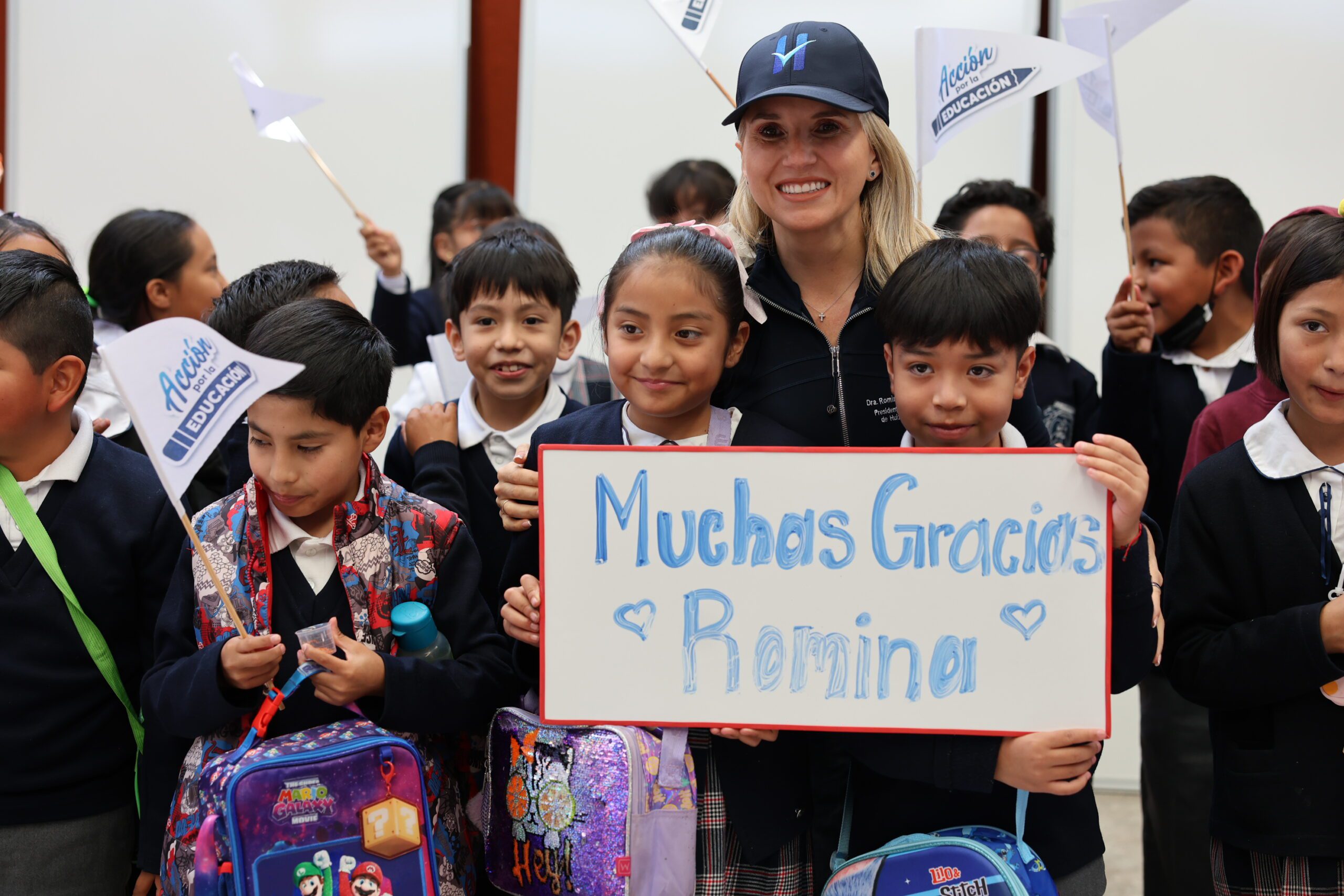 ENTREGA HUIXQUILUCAN EQUIPAMIENTO Y TRABAJOS DE REHABILITACIÓN PARA 350 ESTUDIANTES DE LOMA DEL CARMEN