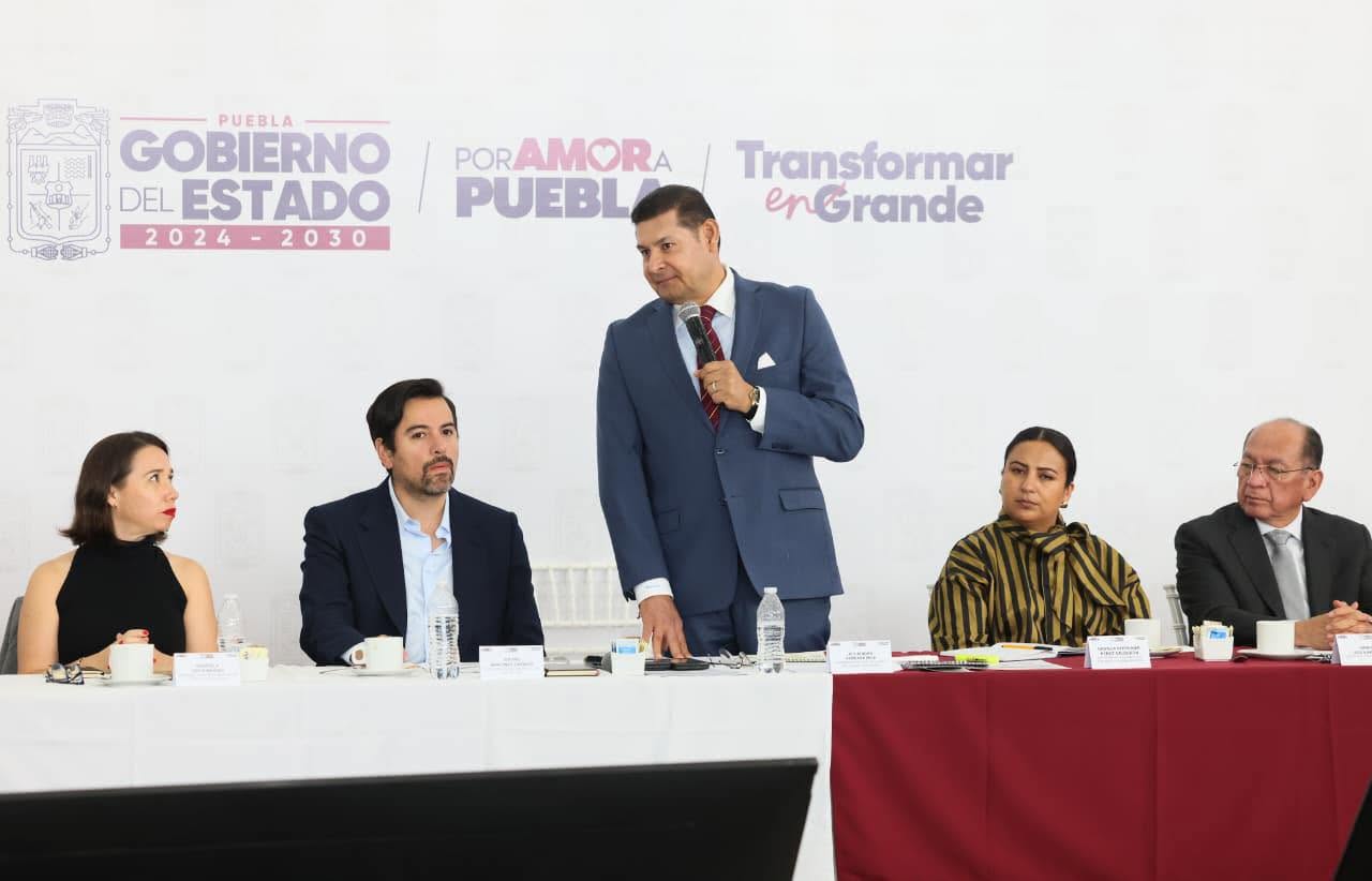 INICIA CONSTRUCCIÓN DE TRES ESTACIONES DEL TRANSPORTE POR CABLE EN PUEBLA