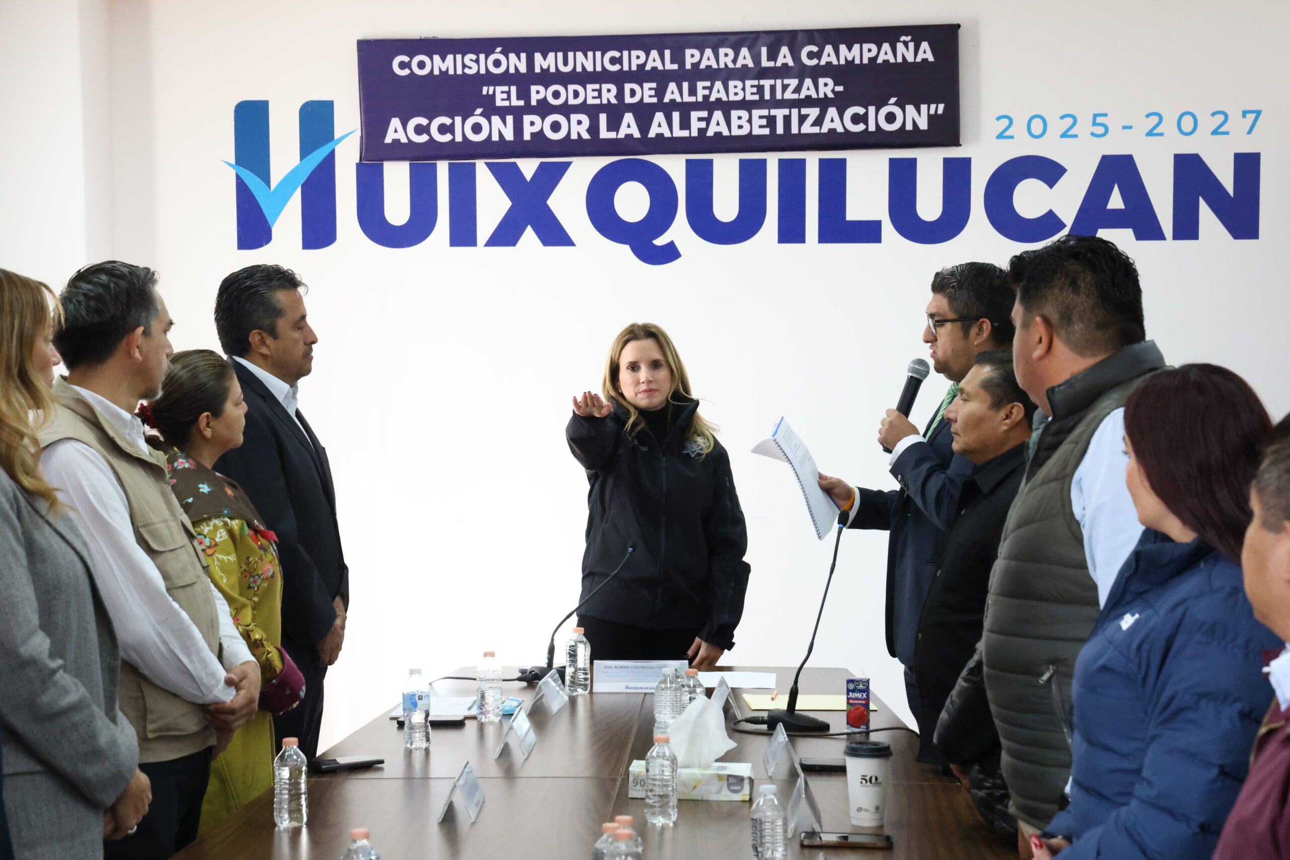 INSTALA HUIXQUILUCAN COMISIÓN PARA ERRADICAR EL ANALFABETISMO EN EL MUNICIPIO