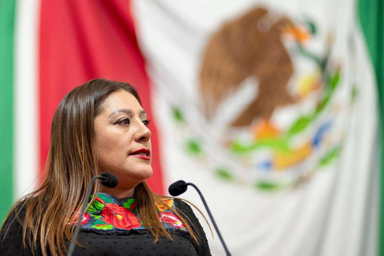 XÓCHITL BRAVO CONSOLIDA CONTROL DEL CONGRESO