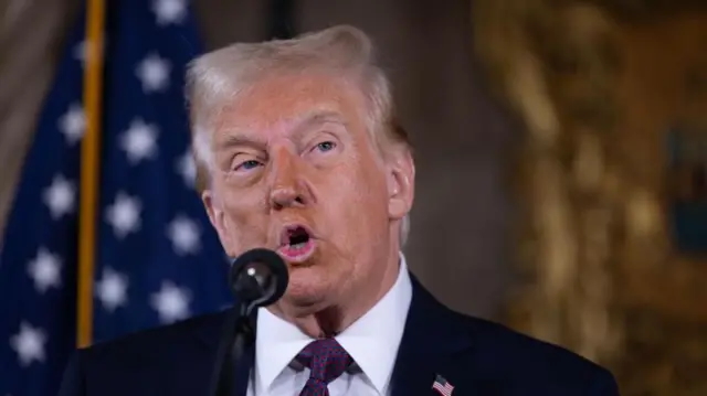 ¿SON DISTRACTORES LAS AMENAZAS DE TRUMP?