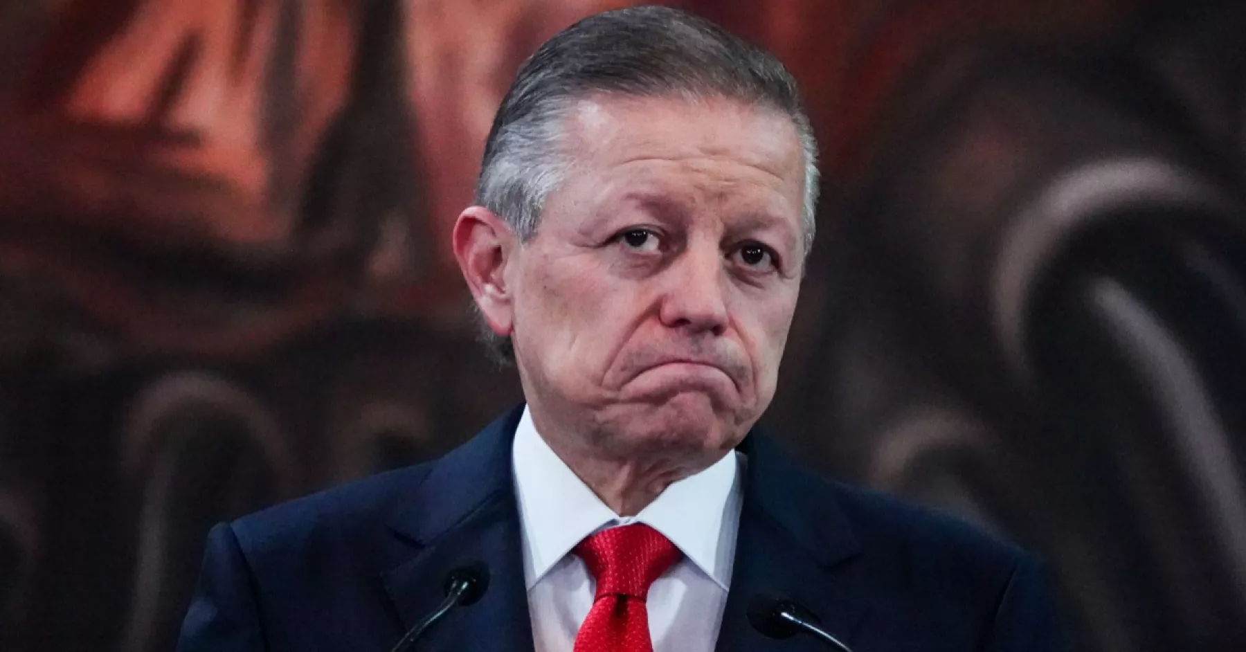 ZALDÍVAR, EL INCONGRUENTE