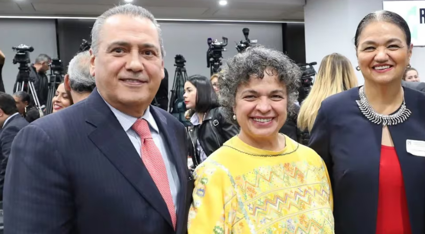 LA REBELIÓN DE LOS DINOSAURIOS