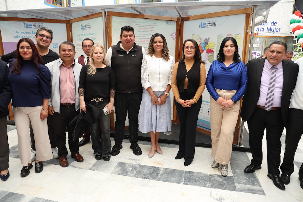 PROMUEVE HUIXQUILUCAN DERECHOS HUMANOS CON PABELLÓN ITINERANTE