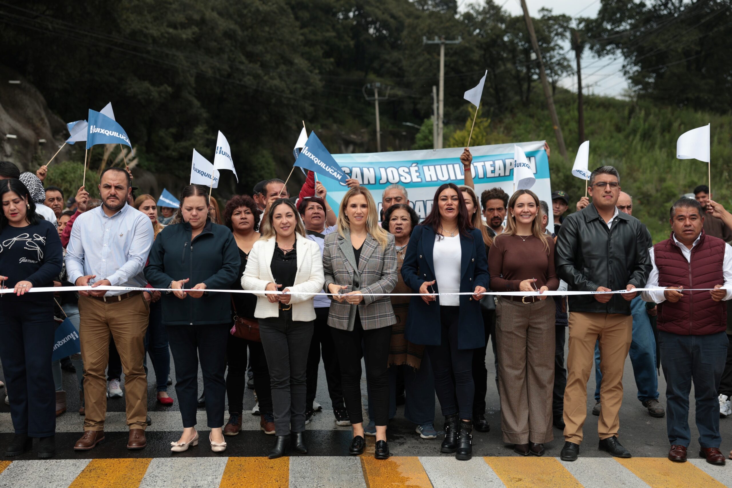 ENTREGA GOBIERNO MUNICIPAL REHABILITACIÓN DE LA CARRETERA RÍO HONDO-HUIXQUILUCAN E INICIA DOS TRAMOS CARRETEROS MÁS
