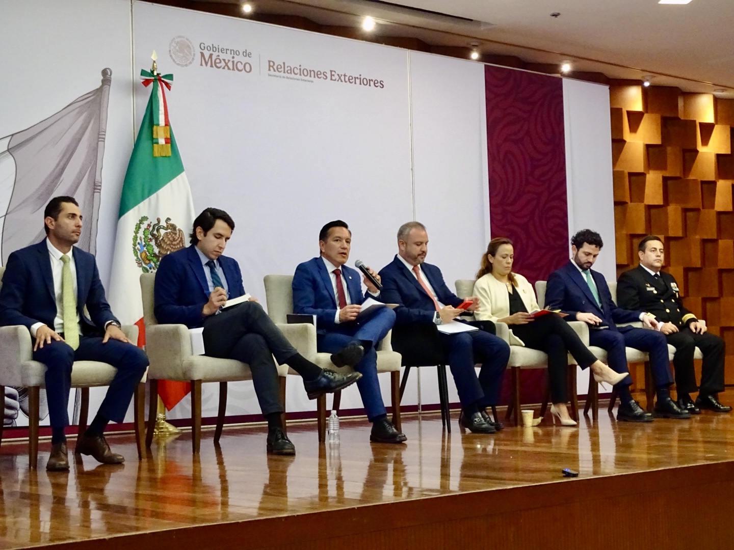 HIDALGO FORTALECE SU PROYECCIÓN INTERNACIONAL DURANTE ENCUENTRO CON AGREGADOS ECONÓMICOS DE EMBAJADAS