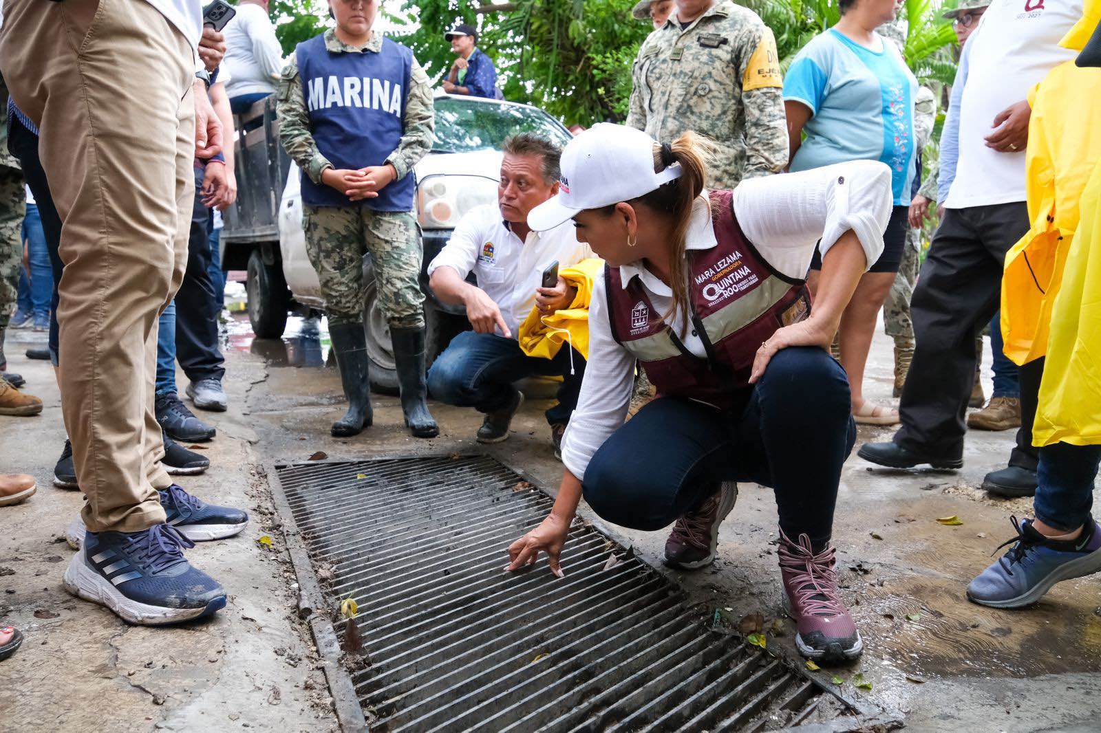 RECORRE MARA LEZAMA DOMICILIOS DE LA COLONIA ‘FIDEL VELÁZQUEZ’, UNA DE LAS MÁS AFECTADAS DE CHETUMAL