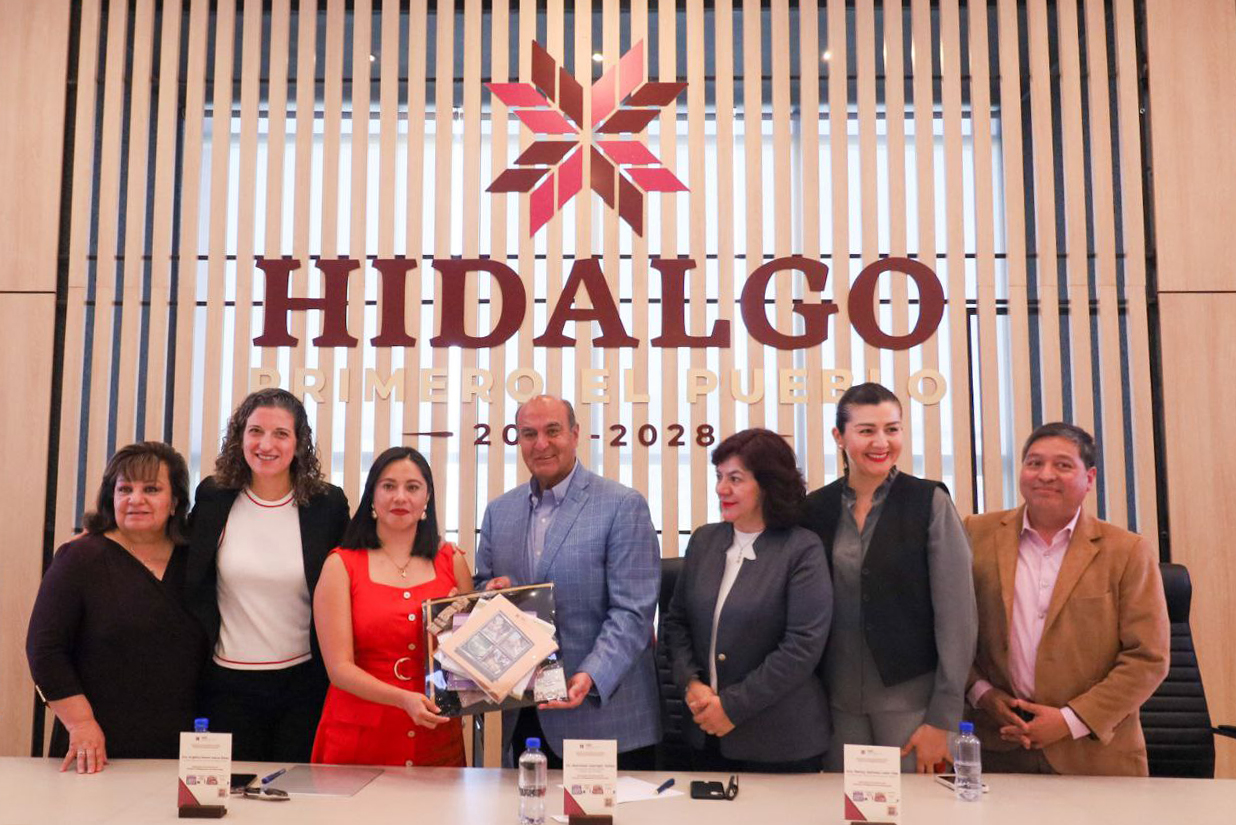 DOCENTES E INVESTIGADORES HIDALGUENSES LANZAN LIBROS PEDAGÓGICOS EN RESPALDO A LA NEM