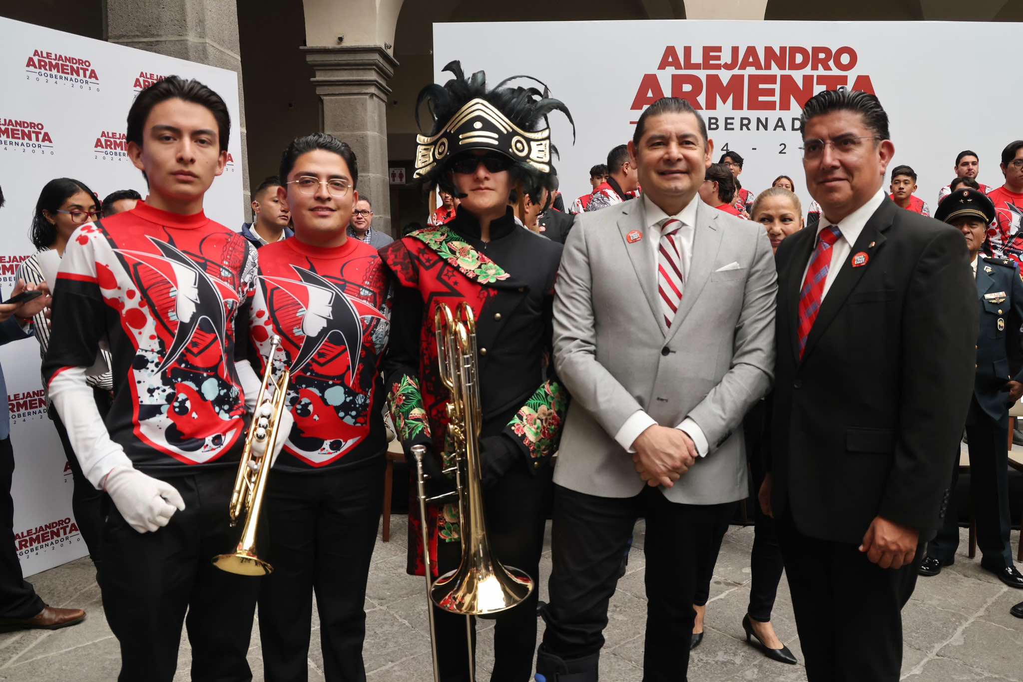 SUMA ALEJANDRO ARMENTA EXPERIENCIA A SU GABINETE CON BERNABÉ LÓPEZ E HIPÓLITO OSORIO