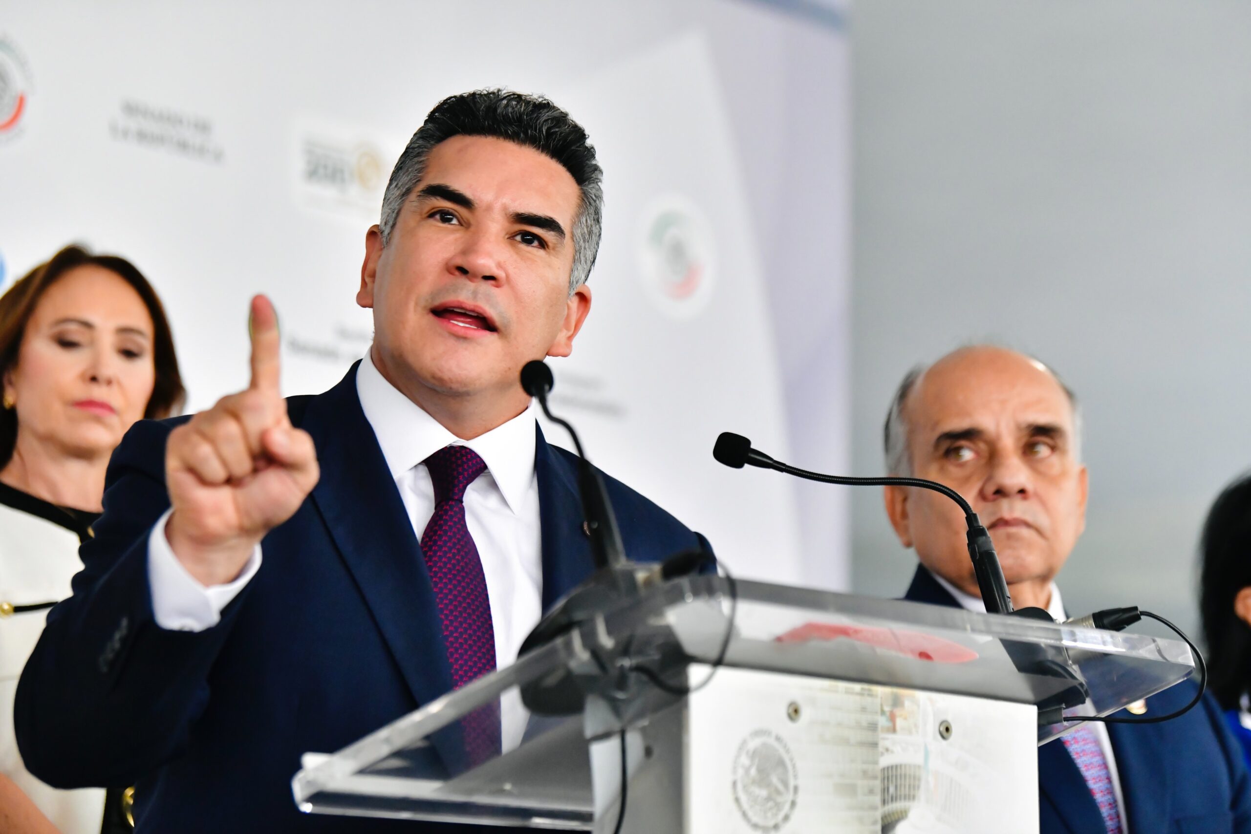 “INICIATIVA DE MORENA ES UN RETROCESO PORQUE DEBILITA EL ESTADO DE DERECHO”: ALEJANDRO MORENO