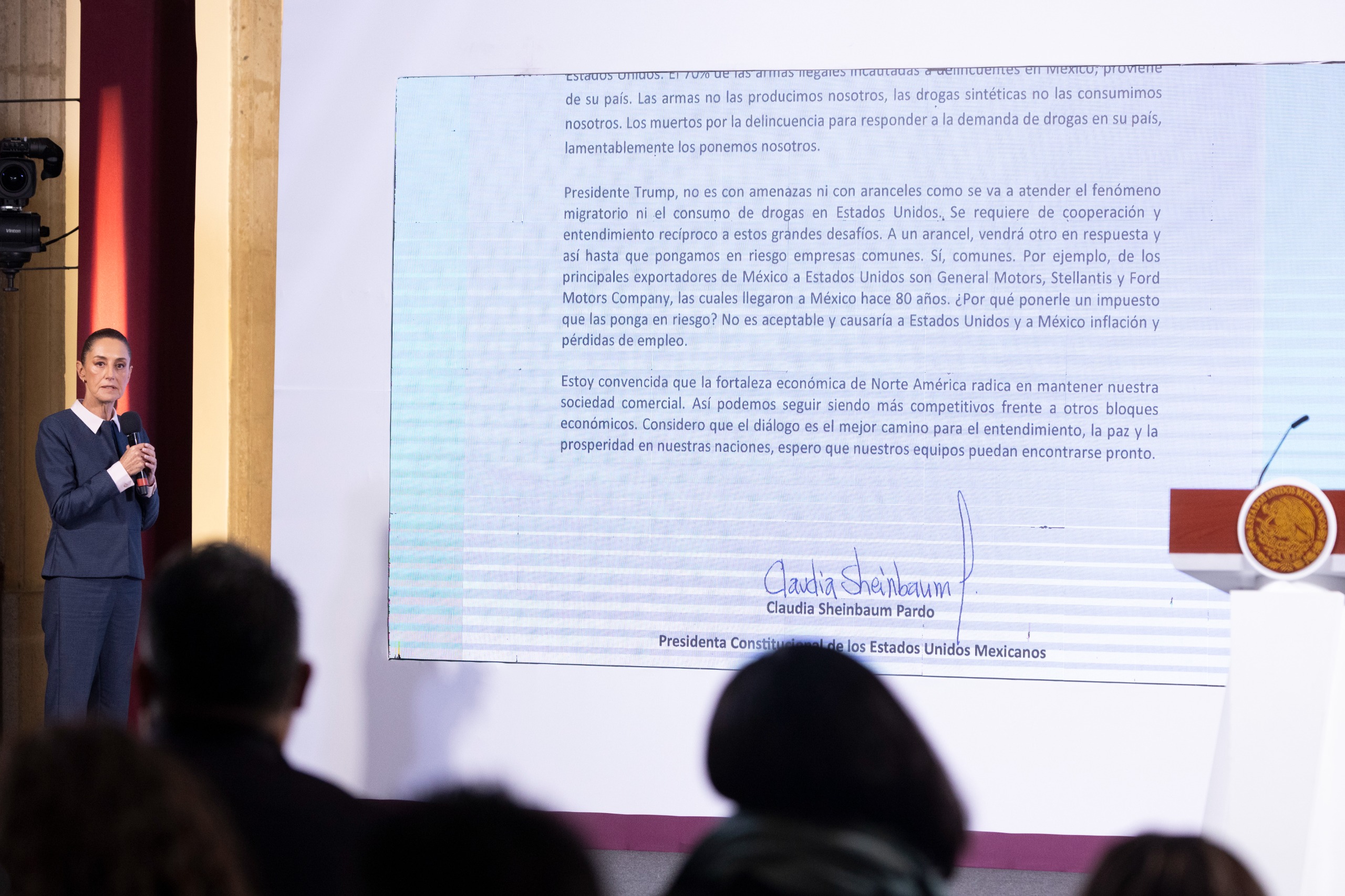 “NO ES CON AMENAZAS COMO SE VAN A ATENDER LA MIGRACIÓN Y EL CONSUMO DE DROGAS EN EU”: CLAUDIA SHEINBAUM