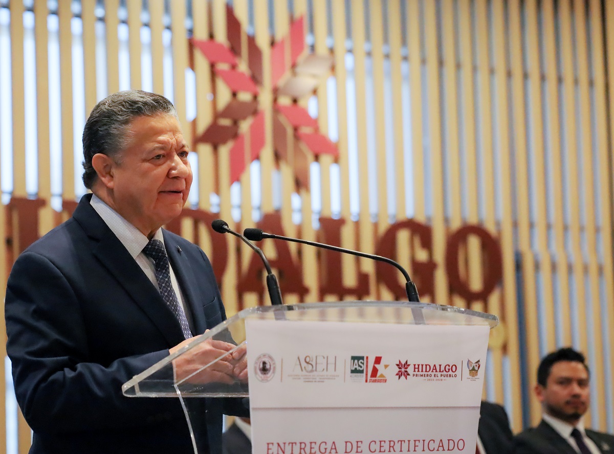 “DEBE EXISTIR UNIÓN ENTRE LA SOCIEDAD Y EL GOBIERNO PARA COMBATIR LA CORRUPCIÓN”: JULIO MENCHACA