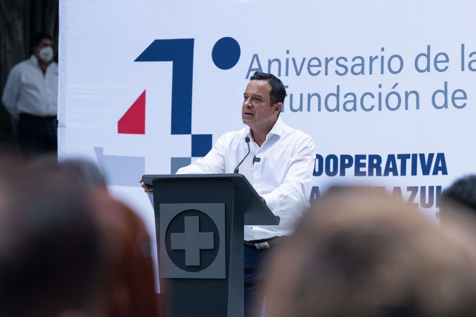 CONMEMORA LA CRUZ AZUL EL 40° ANIVERSARIO DE SU REFUNDACIÓN