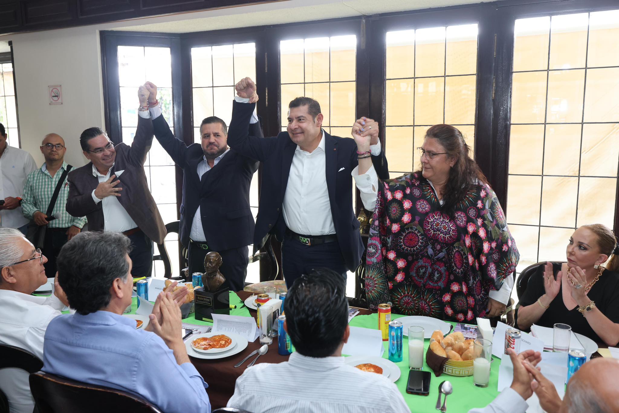 “REFORZAREMOS LA SEGURIDAD Y LA MOVILIDAD EN LA CARRETERA DE TEHUACÁN”: ALEJANDRO ARMENTA