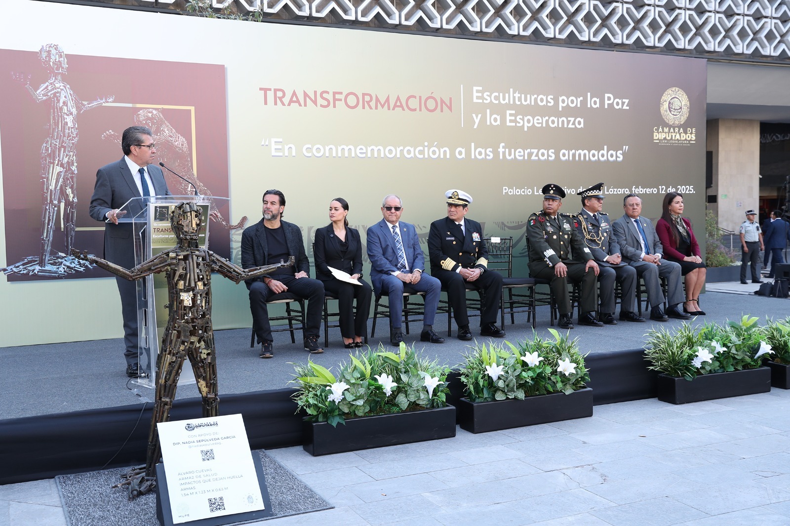 “LAS FUERZAS ARMADAS SON PILAR DE LA SOBERANÍA DEL PAÍS”: RICARDO MONREAL