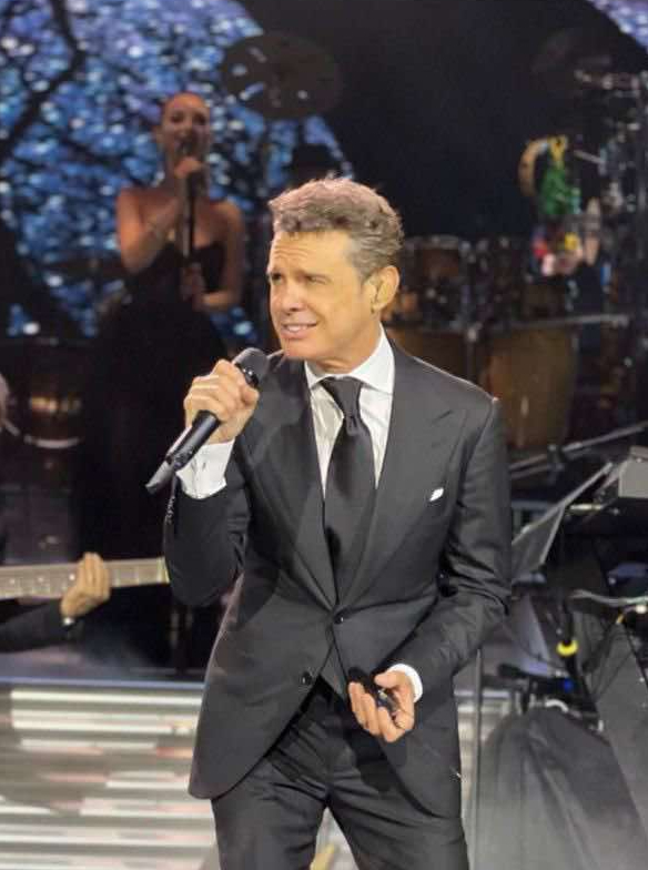 ARRANCA LUIS MIGUEL CON LLENO TOTAL LA ÚLTIMA ETAPA DE SU TOUR 2023-2024