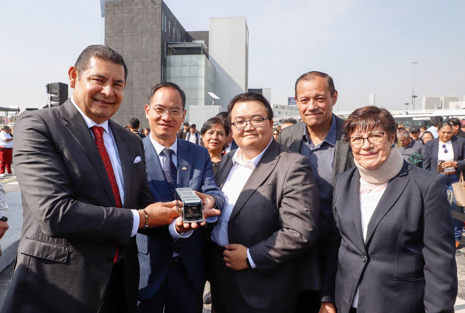 “EN PUEBLA TENEMOS CERO TOLERANCIA A LA CORRUPCIÓN EN MOVILIDAD Y TRANSPORTE”: ALEJANDRO ARMENTA