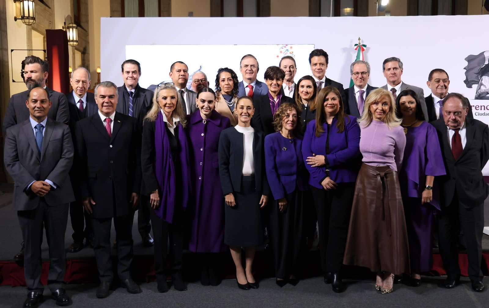 “EL T-MEC VA A CONTINUAR PORQUE NOS AYUDA A LAS TRES ECONOMÍAS”: CLAUDIA SHEINBAUM