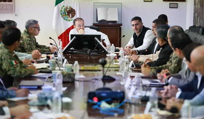 SE REÚNEN OMAR GARCÍA HARFUCH Y RAYMUNDO MORALES ANGELES CON EL GOBERNADOR DE SONORA