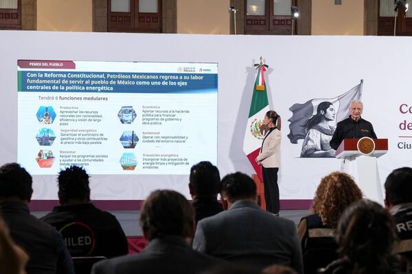 PRESENTA CLAUDIA SHEINBAUM PLAN DE TRABAJO 2025-2030 DE PEMEX PARA GARANTIZAR LA SOBERANÍA NACIONAL