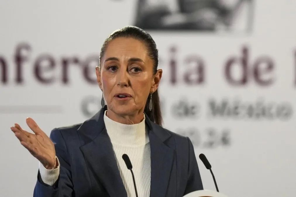 “NO ESTAMOS DE ACUERDO EN QUE SE TRATE A LOS MIGRANTES COMO CRIMINALES”: CLAUDIA SHEINBAUM