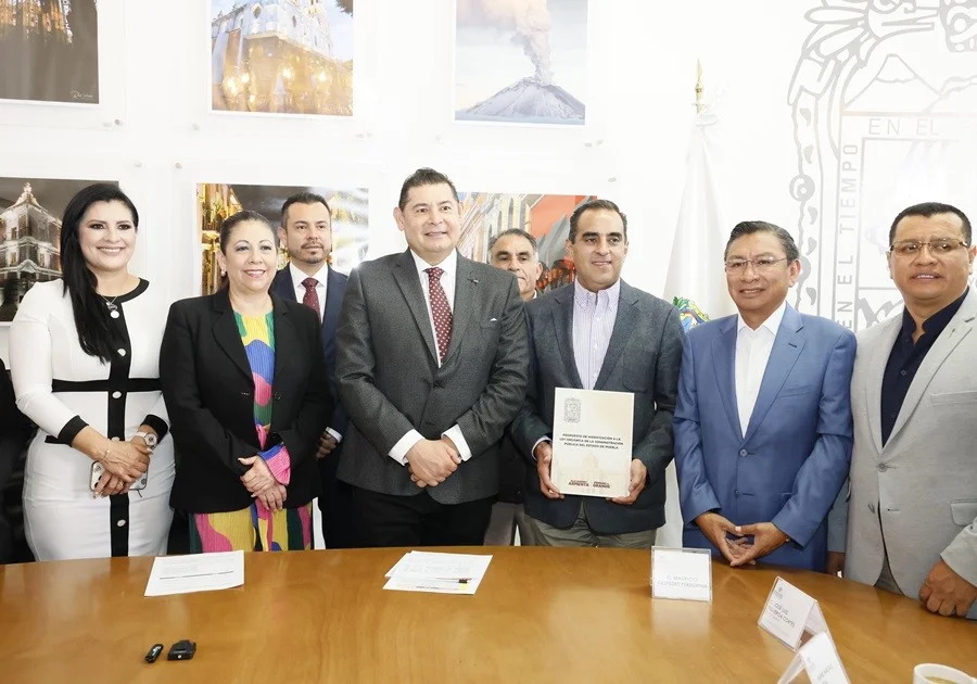 SECCIÓN NOTICIAS 4 (4 NOVIEMBRE 2024) PRESENTA ALEJANDRO ARMENTA NUEVA LOAPE ANTE EL CONGRESO POBLANO