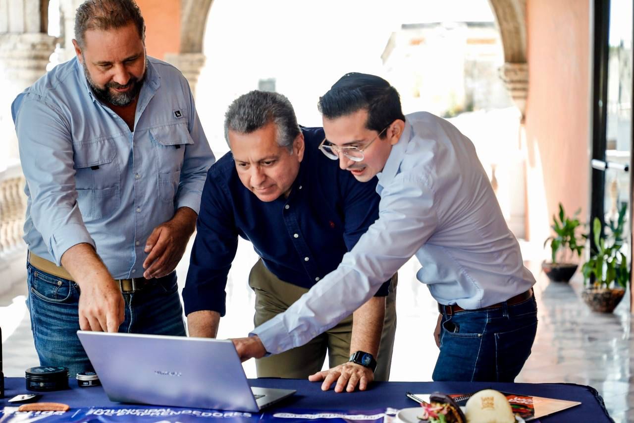 FORTALECE EL AYUNTAMIENTO DE MÉRIDA DESARROLLO ECONÓMICO DE LAS EMPRESAS