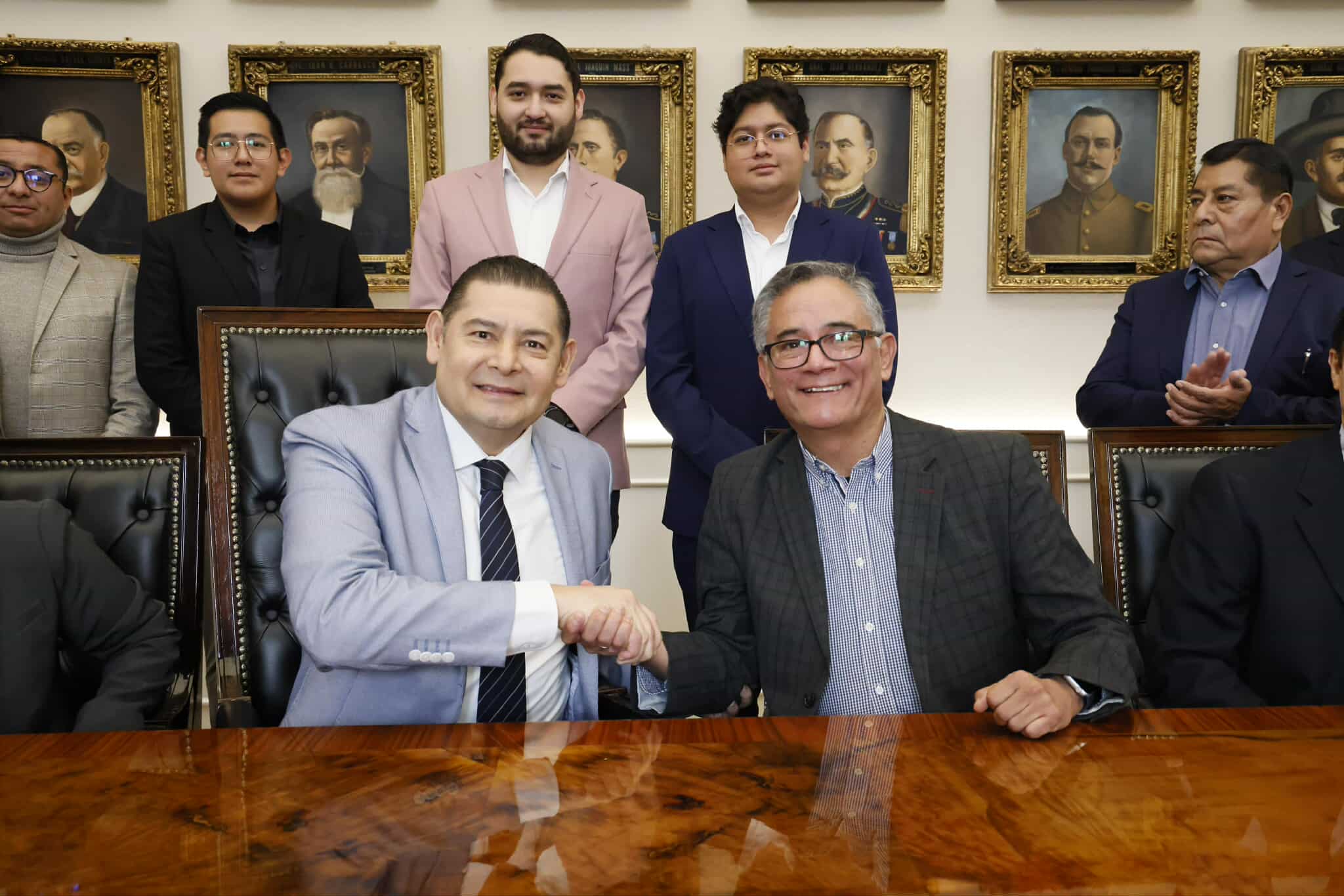 APUESTA PUEBLA POR LA TECNOLOGÍA: ACUERDAN RUTA PARA LA CASA DEL DISEÑO DE SEMICONDUCTORES