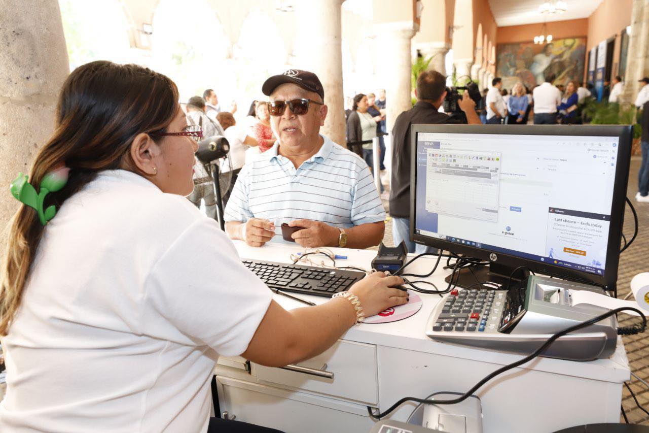 SE FORTALECE EL AYUNTAMIENTO DE MÉRIDA CON E PADO DEL PREDIAL