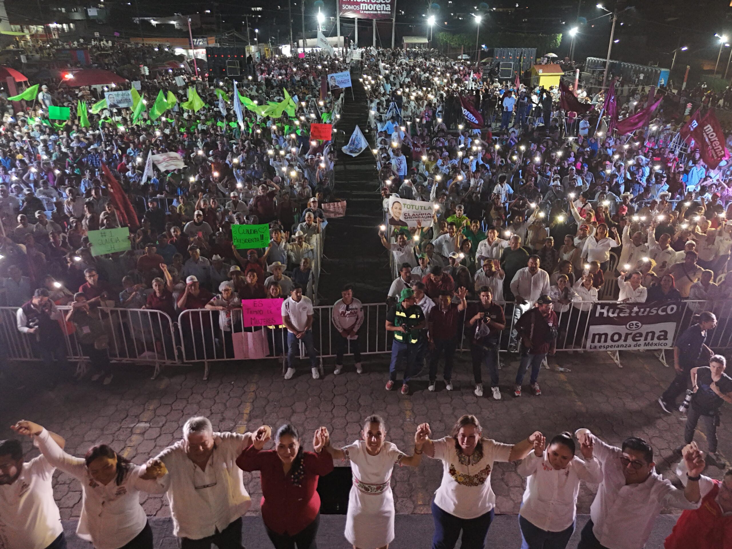 “VAMOS A SEGUIR TRABAJANDO CON USTEDES, NO HABRÁ DIVORCIO ENTRE GOBIERNO Y PUEBLO”: CLAUDIA SHEINBAUM