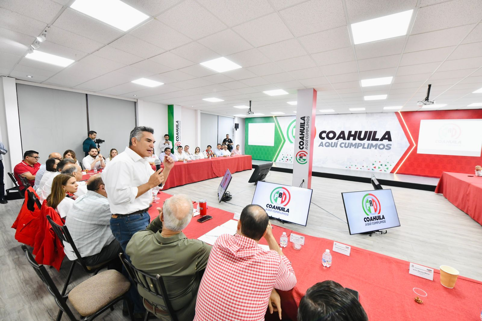 ALEJANDRO MORENO ENCABEZA DESPLIEGUE NACIONAL DEL PRI