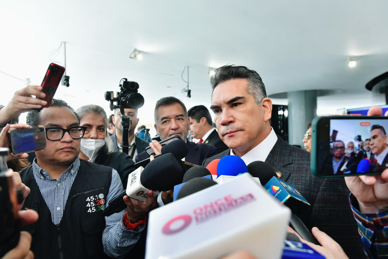 “EN LUGAR DE ASUMIR SU RESPONSABILIDAD CON CAMPOS DE EXTERMINIO, MORENA SE VICTIMIZA”: ALEJANDRO MORENO