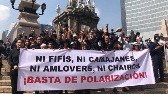 ¿EN DÓNDE ESTÁ EL CENTRO POLÍTICO?